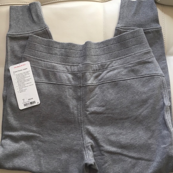 NWT HCMG LULULEMON PRESS PAUSE JOGGER - - 10 - Picture 4 of 7